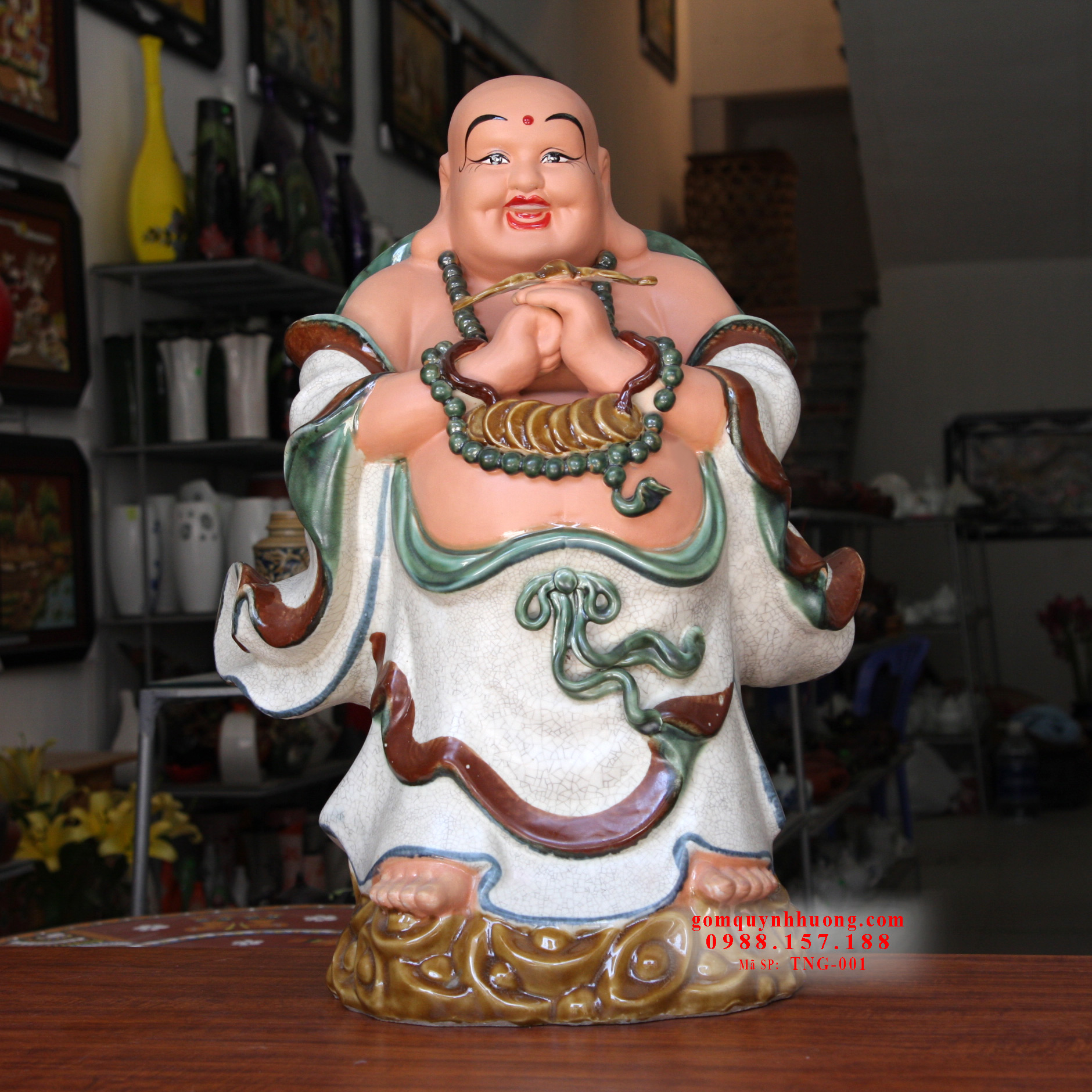 Ý nghĩa đặt tượng Phật Di Lặc bằng gốm sứ trong nhà
