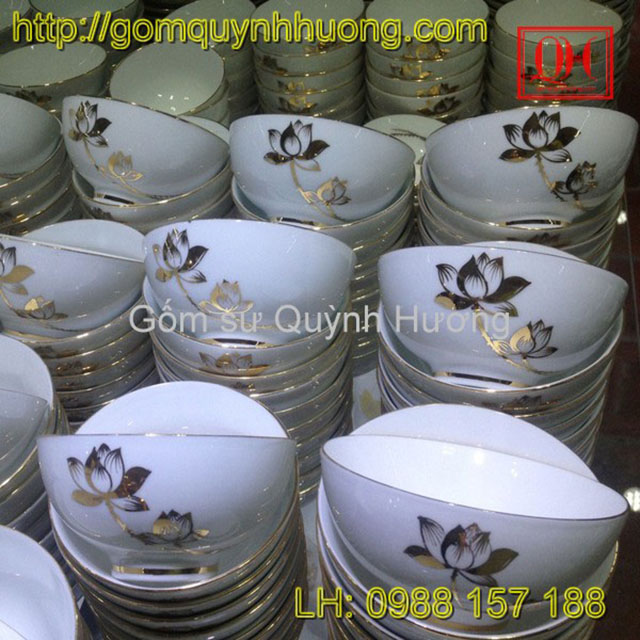 Gốm Quỳnh Hương – Đơn vị cung cấp bát đĩa sứ vẽ chất lượng
