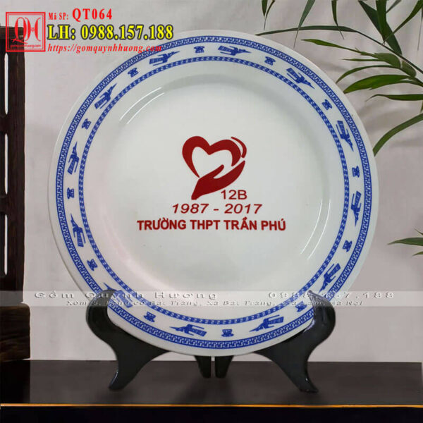 Đĩa gốm sứ in logo trường THPT Trần Phú mã qt064
