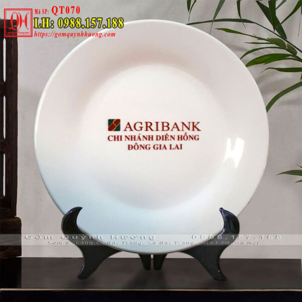 Đĩa sứ trắng in logo Agribank mã QT070