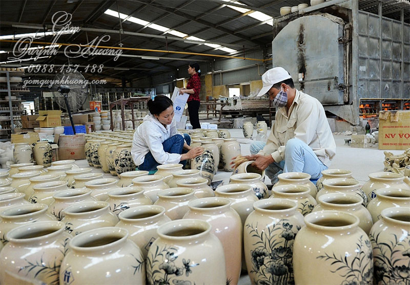 Công ty gốm sứ