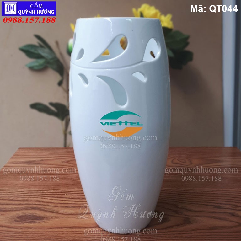 Bình hoa quà tặng gốm sứ Bát Tràng giá rẻ mã QT044 Bình hoa quà tặng gốm sứ Bát Tràng giá rẻ mã QT044