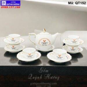Bộ ấm chén quà tặng dáng mẫu đơn ket chỉ vàng mã QT152