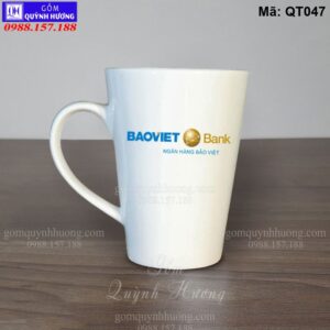 Ly sứ in logo làm quà tặng mã QT047