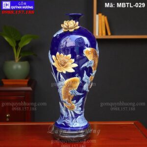 Mai bình tích lộc gốm sứ đắp nổi cảnh Sen Cá nền màu Xanh Dương mã MBTL-029
